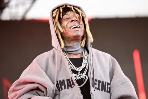 Lil Wayne запускает подкаст «Совместное предприятие» с Крейгом Картоном