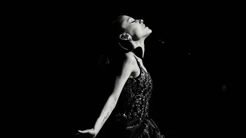 Ariana Grande, Arca и The Durutti Column выпустили новые альбомы